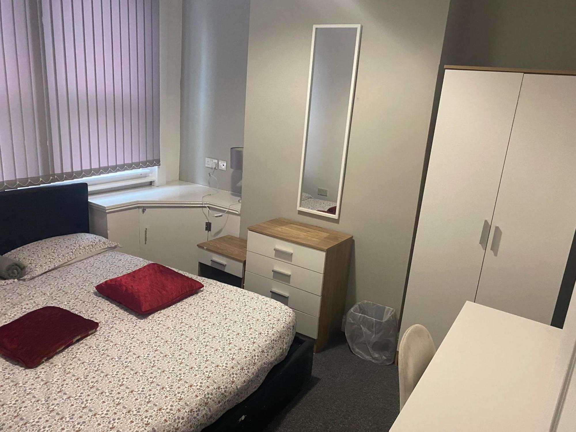 Happy Homes Stoke-on-Trent ภายนอก รูปภาพ