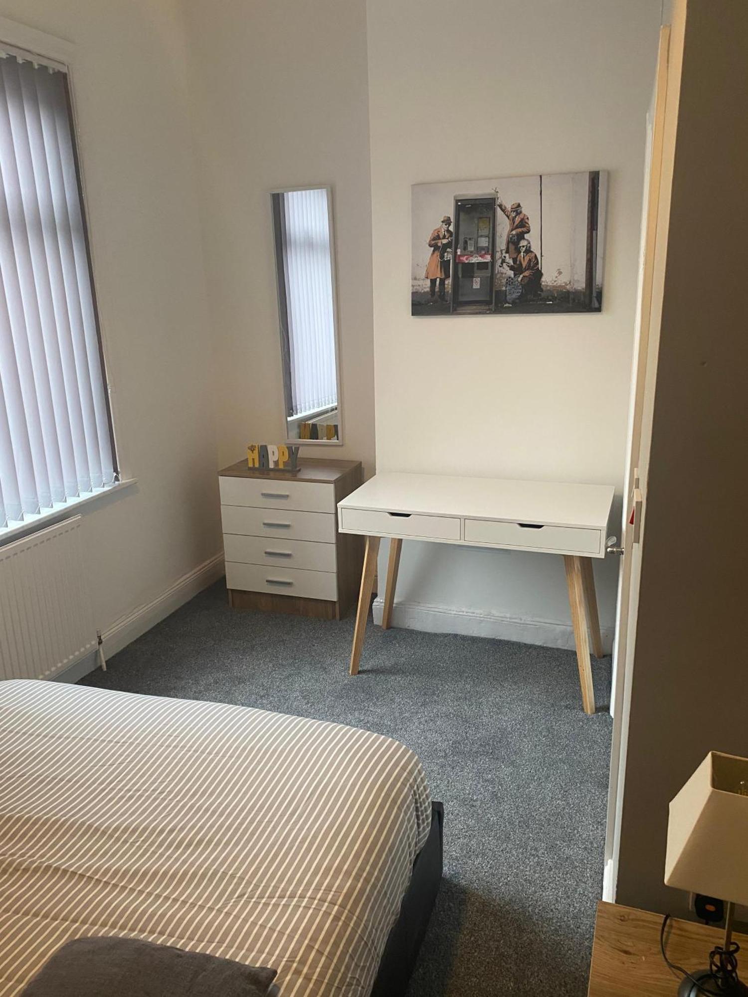 Happy Homes Stoke-on-Trent ภายนอก รูปภาพ